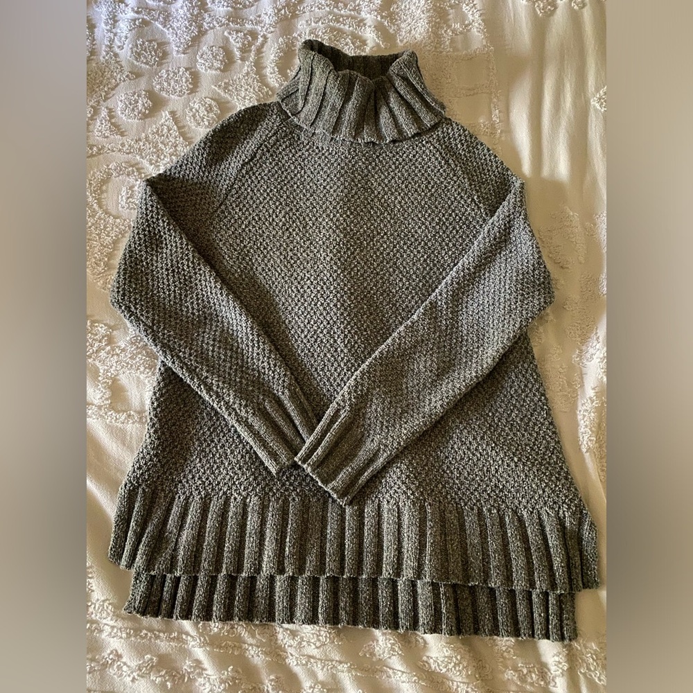 Patagonia light grey Off Country turtleneck sweater. Size XS.